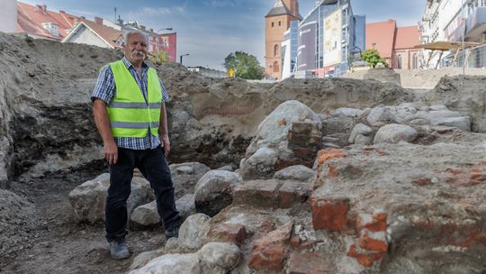 Archeolodzy w Gorzowie znaleźli fragmenty Bramy Mostowej