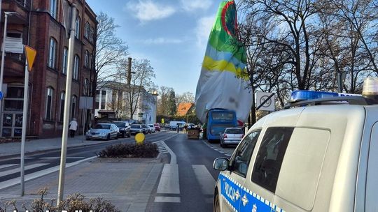 Balon zahaczył o budynek. Finał tego lotu okazał się tragiczny Balon zahaczył o budynek. Finał tego lotu okazał się tragiczny