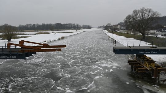 Budowa mostu tymczasowego w Santoku