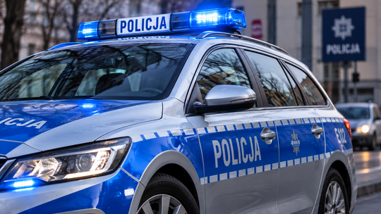 Chciała uratować swoje pieniądze. Zrobiła dokładnie to, czego chcieli oszuści