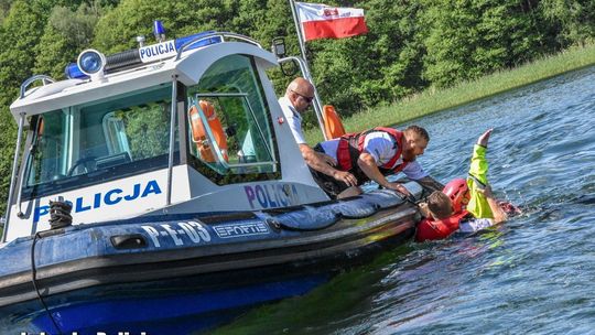 Chwila dzieliła od tragedii nad jeziorem. Zareagował przypadkowy świadek