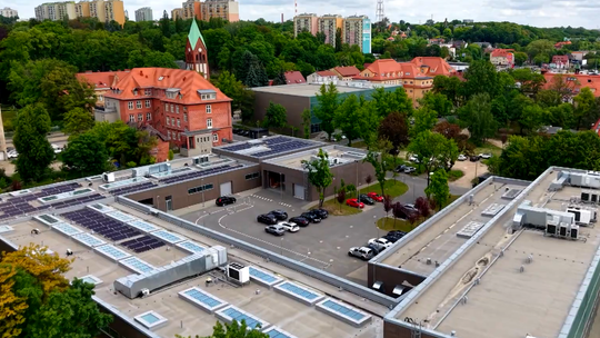 Co pokazała ankieta w CEZiB? Pracownicy ocenili szkołę