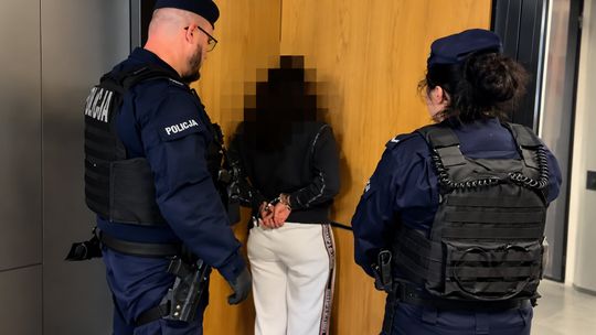 Czwarty atak w cztery dni. Policja zostaje w szkołach bezterminowo