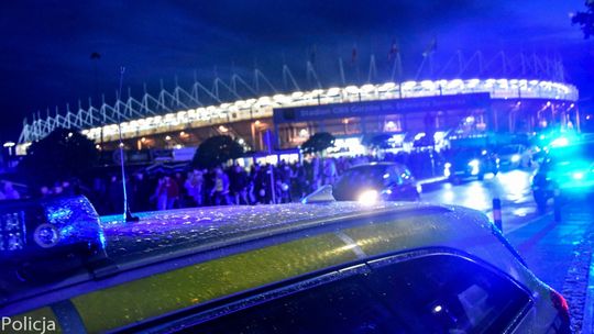 Derby żużlowe spokojne, ale później doszło do groźnej sytuacji