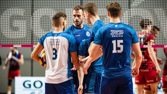 Domowy falstart siatkarzy Stilonu