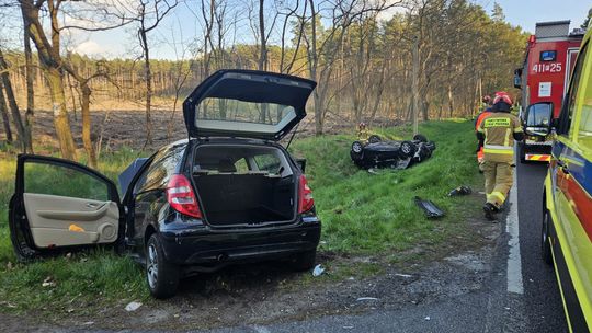 Dwa wypadki w regionie. Służby apelują o ostrożność