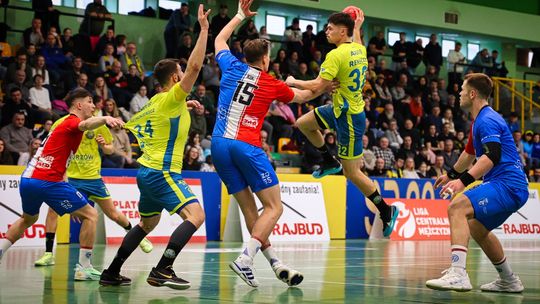 Dzień Kobiet ze szczypiornistami Stali