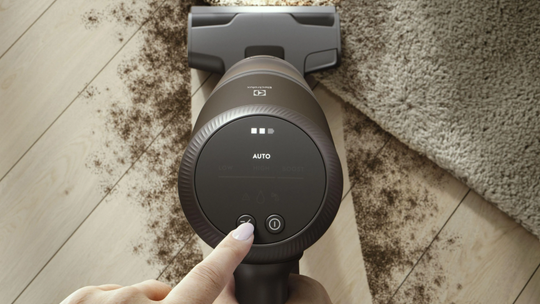 Electrolux Absolute Hygienic 800 – odkurzacz z technologią aktywnego mopowania i stacją ZeroDust Electrolux Absolute Hygienic 800 – odkurzacz z technologią aktywnego mopowania i stacją ZeroDust