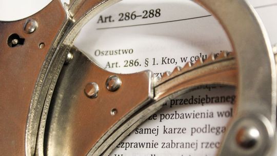 Fałszywy syn i fikcyjne inwestycje. Zniknęło 35 tys. zł
