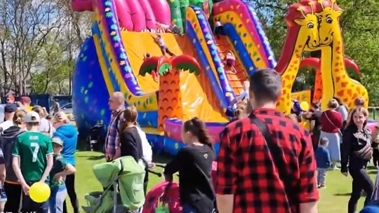 Futboliści amerykańscy zapraszają na piknik