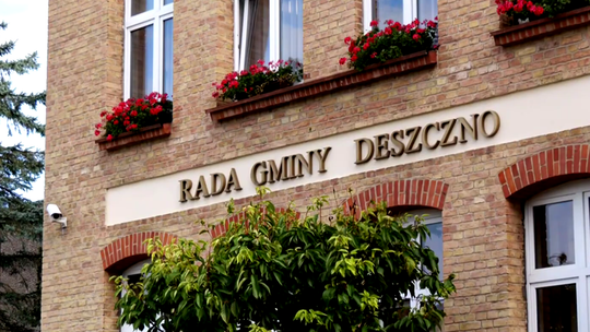 Gmina Deszczno planuje budowę pływalni przy szkole. Ma służyć dzieciom i mieszkańcom