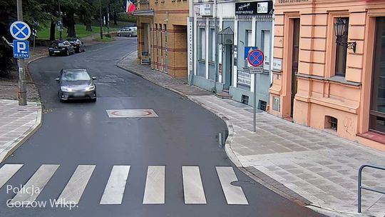 Gorzów. Jazda pod prąd w oku kamery miejskiego monitoringu