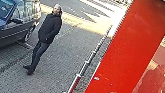 Gorzów: Policja szuka tego mężczyzny. Może mieć związek z napaścią