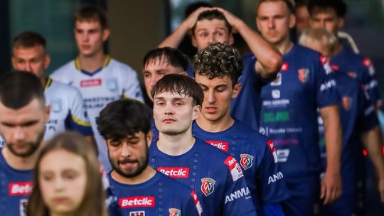 Gorzowscy piłkarze kończą pierwszy miesiąc sezonu