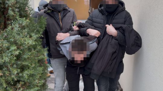 Handlowali ludźmi, przemycali narkotyki. Zajęła się nimi policja