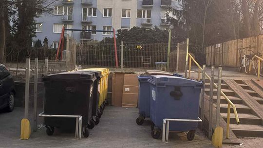 Ile jeszcze potrwa brak decyzji w sprawie reklamacji za odpady? Urząd odpowiada wymijająco