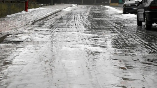 IMGW ostrzega. Taka pogoda stanowi zagrożenie dla zdrowia i życia