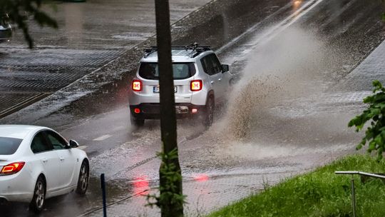 IMGW wydał ponownie ostrzeżenie przed burzami!