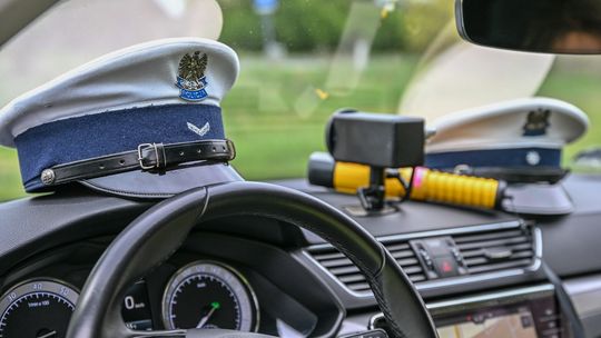 Jechał 142 km/h na „dziewięćdziesiątce”. Kierowca Audi stracił prawo jazdy