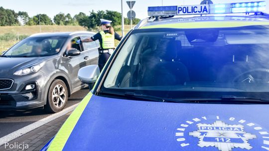 Jedno auto, dwóch nietrzeźwych. Poranne działania policjantów