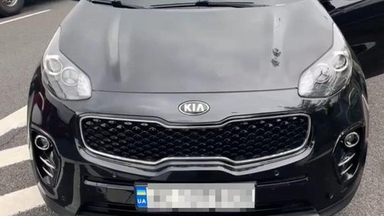 Kia na ukraińskich tablicach wzbudziła podejrzenia. Kierowca został zatrzymany