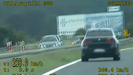 Kierowca BMW przesadził na S3. Kontrola zakończyła się mandatem