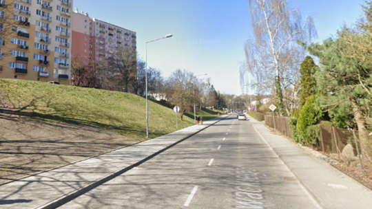 Kierowcy ignorują przepisy, mieszkańcy proszą o reakcję miasta