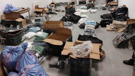 Kontrola w Gorzowie. KAS zabezpiecza towary i prowadzi postępowanie