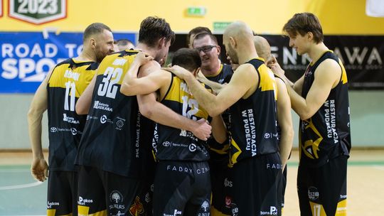 Koszykarskie derby dla Kangoo Basket!