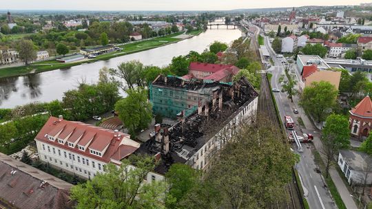 Miasto już pomaga uczelni po pożarze