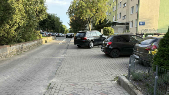 Mieszkańcy mają dość. Znów to samo miejsce, ten sam kierowca