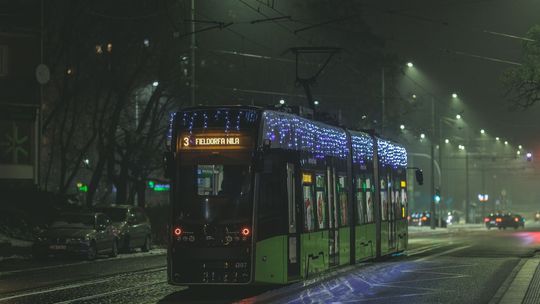 Mikołajkowy tramwaj w Gorzowie – darmowa przejażdżka pełna atrakcji!