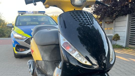 Motorowerzysta ledwo stał na nogach. Chwilę wcześniej doszło do kolizji