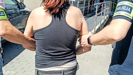 Najpierw dostała pomoc, potem uderzyła pielęgniarkę. 23-latka z zarzutami