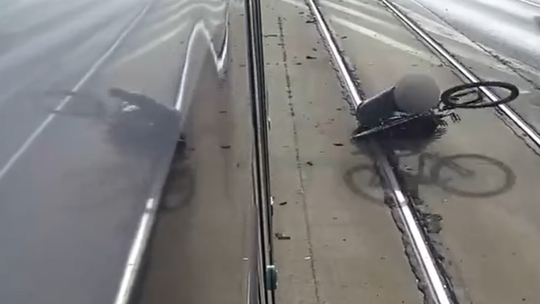 Niebezpieczna sytuacja w Gorzowie. Nagranie z tramwaju daje do myślenia