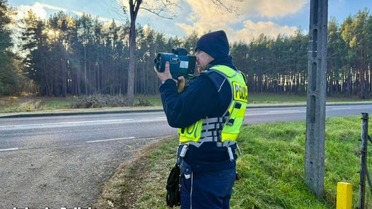 Niebezpieczne zachowania na drodze. Policjanci wyciągają konsekwencje