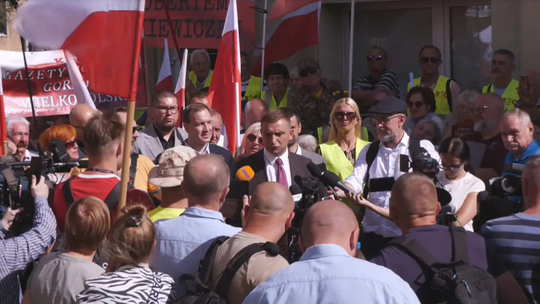 Nieoczekiwany finał sprawy Roberta Bąkiewicza. Sąd zdecydował