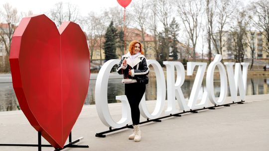 Niesamowita sesja walentynkowa w Parku Róż