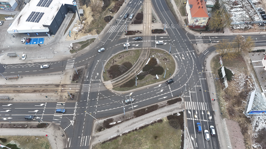 Niespójne znaki przy rondzie w Gorzowie. Zmiany już wprowadzone