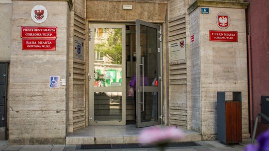 Niezadowolenie rośnie. Pracownicy szkół i przedszkoli wychodzą na ulicę