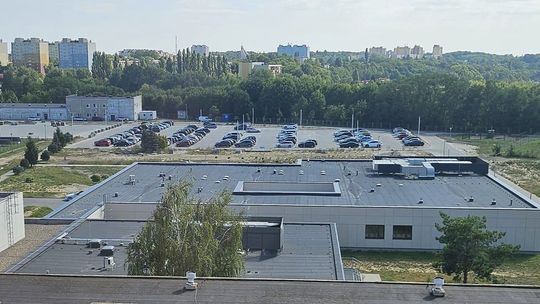 Nowy parking szpitalny już otwarty! 450 miejsc postojowych ułatwi dojazd do poradni i oddziałów