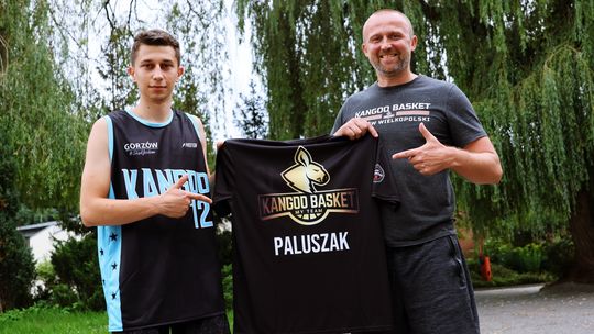 Nowy zawodnik gra już z drużyną Kangoo Basket