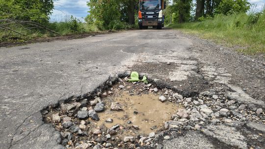 Objazdy i zmiana organizacji ruchu. Rozpoczęła się przebudowa drogi