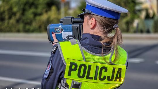 Pędził przez miasto, jakby nie było ograniczeń. Policjanci byli bezlitośni