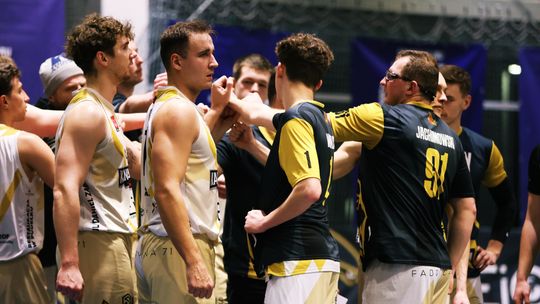 Pewne zwycięstwo Kangoo Basket w Arenie