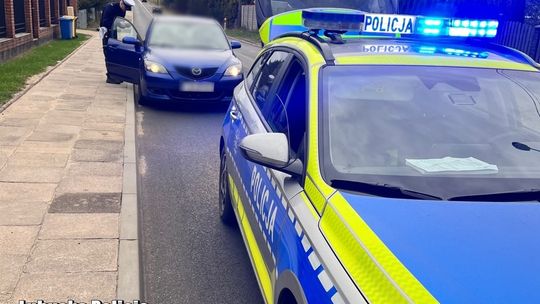 Pijany 17-latek prowadził samochód. To, co policjanci znaleźli w środku, zaskakuje