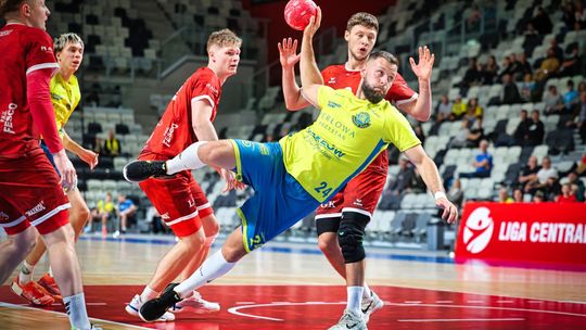 Piłkarze ręczni Stali inaugurują sezon pucharowy