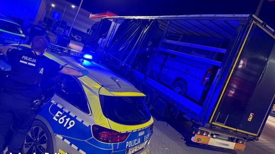 Policja odzyskała dwa skradzione w Niemczech busy warte 400 tys. zł