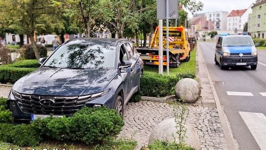 Policyjny pościg za kierowcą skradzionego hyundaia. Miał dożywotni zakaz jazdy