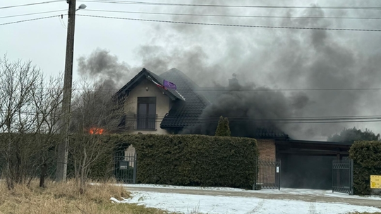 Pożar w Białczu zabrał wszystko. Rodzina straciła dach nad głową